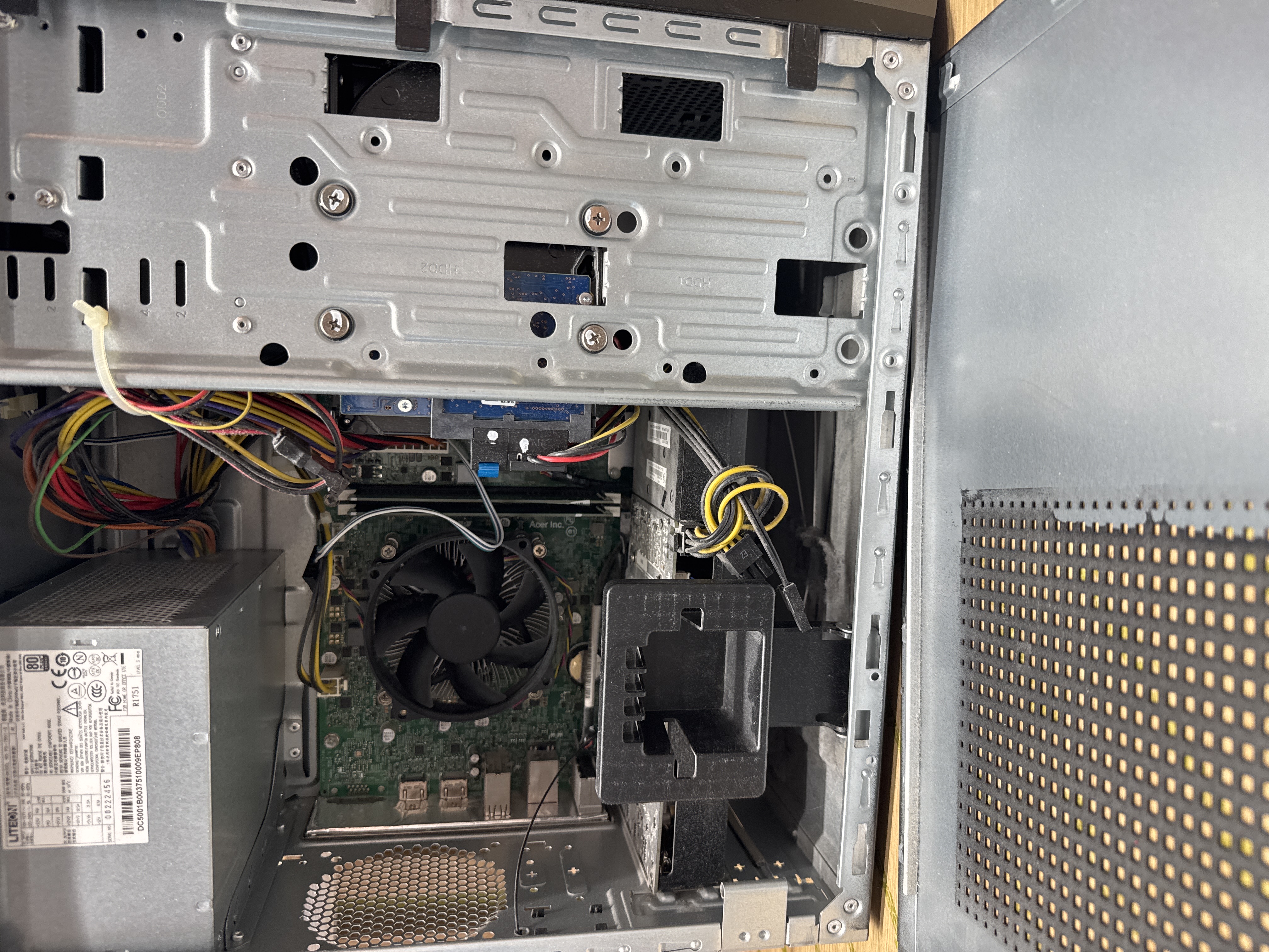 SP026240426 – Acer desktop pri vstupnej diagnostike chyby bootovania.